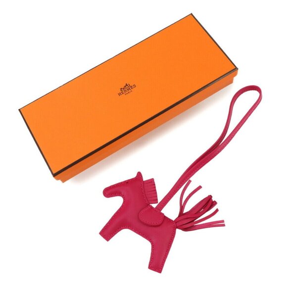 HERMES Rodeo PM Bag Charm Agneau Milo Rose Mexico Y Horse Accessory 90270126 - Picture 1 of 7
